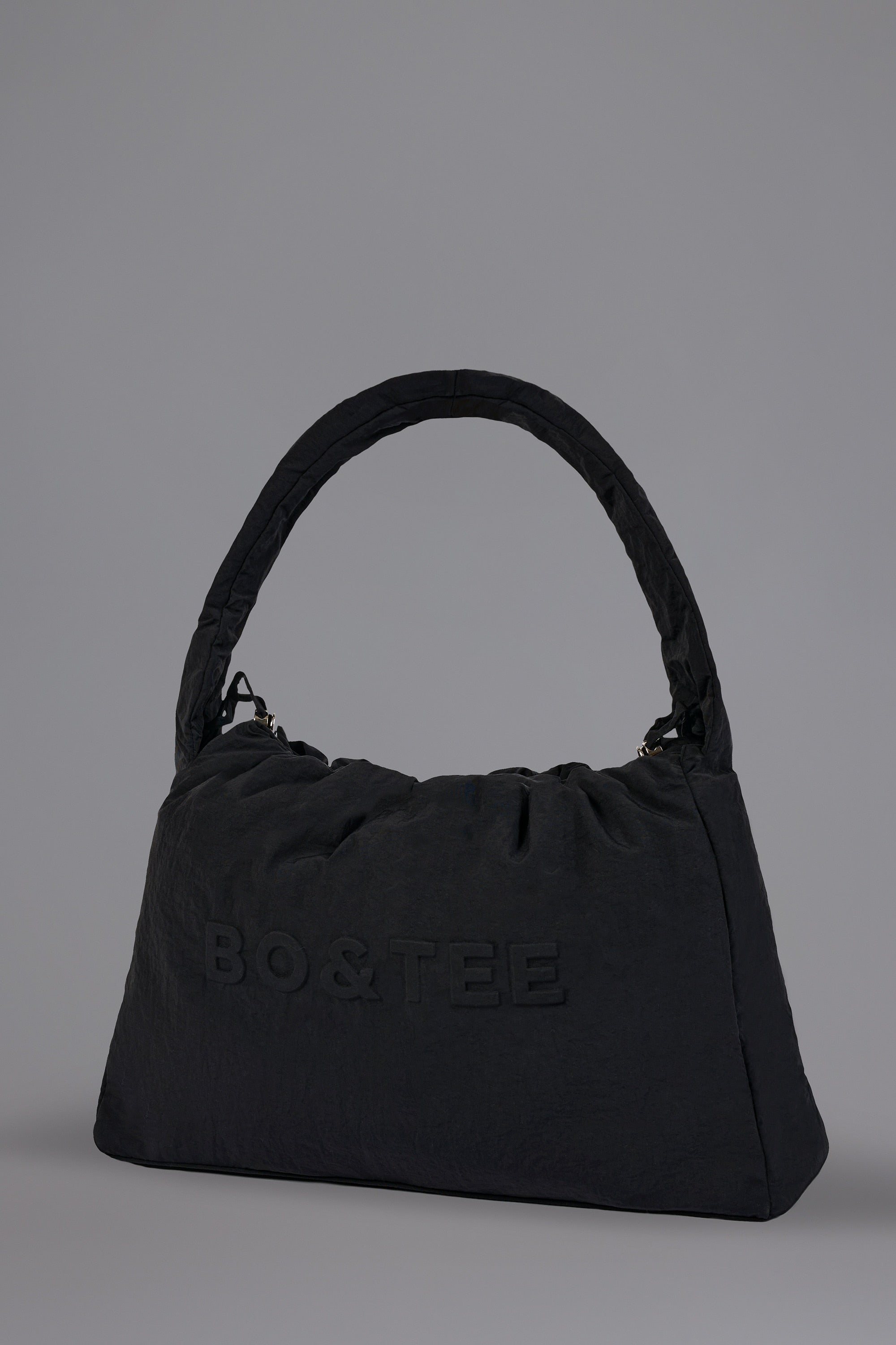 Drawstring Puffer Tote Bag in Black