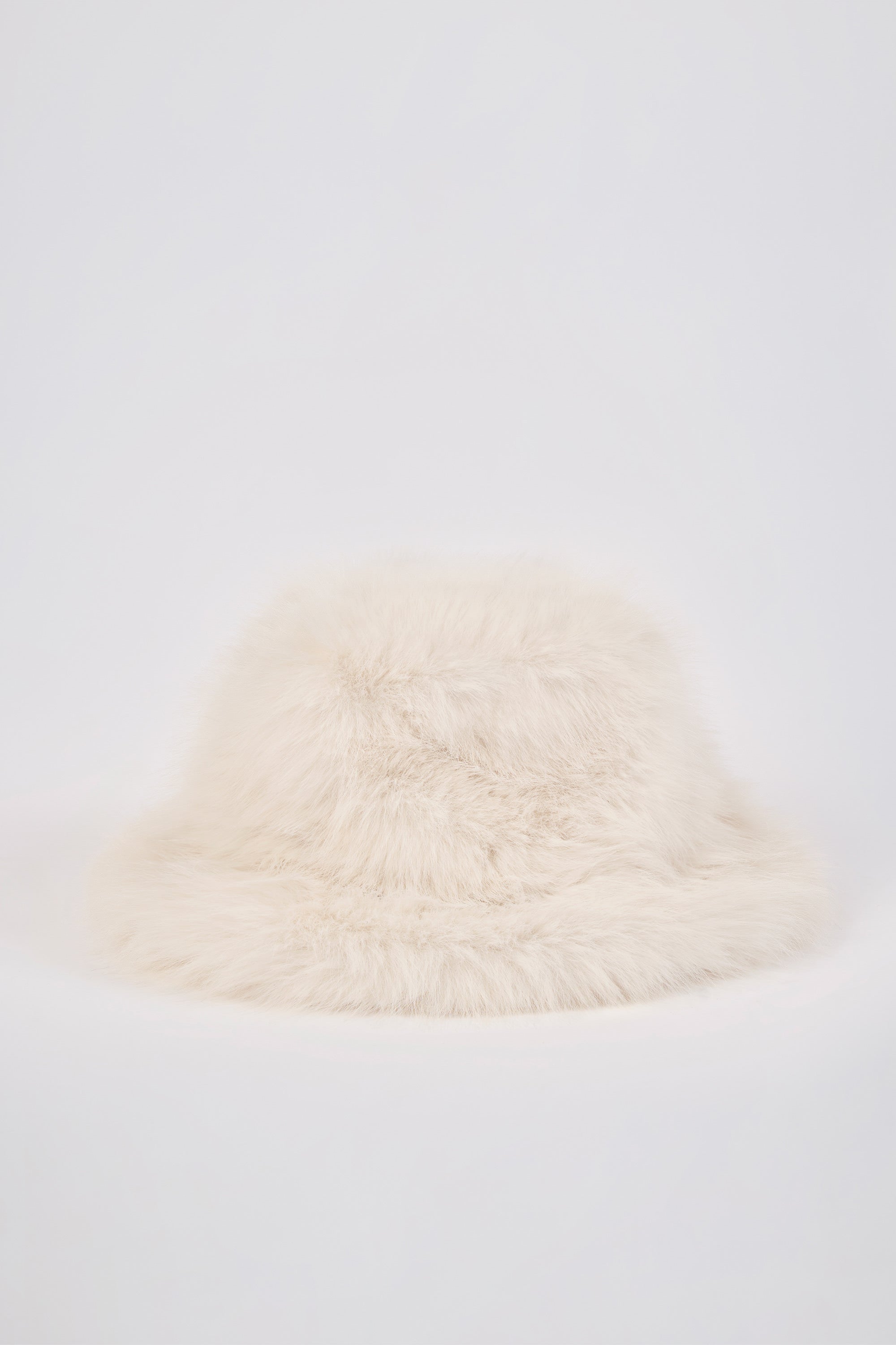 Faux-Fur Hat in Ice White