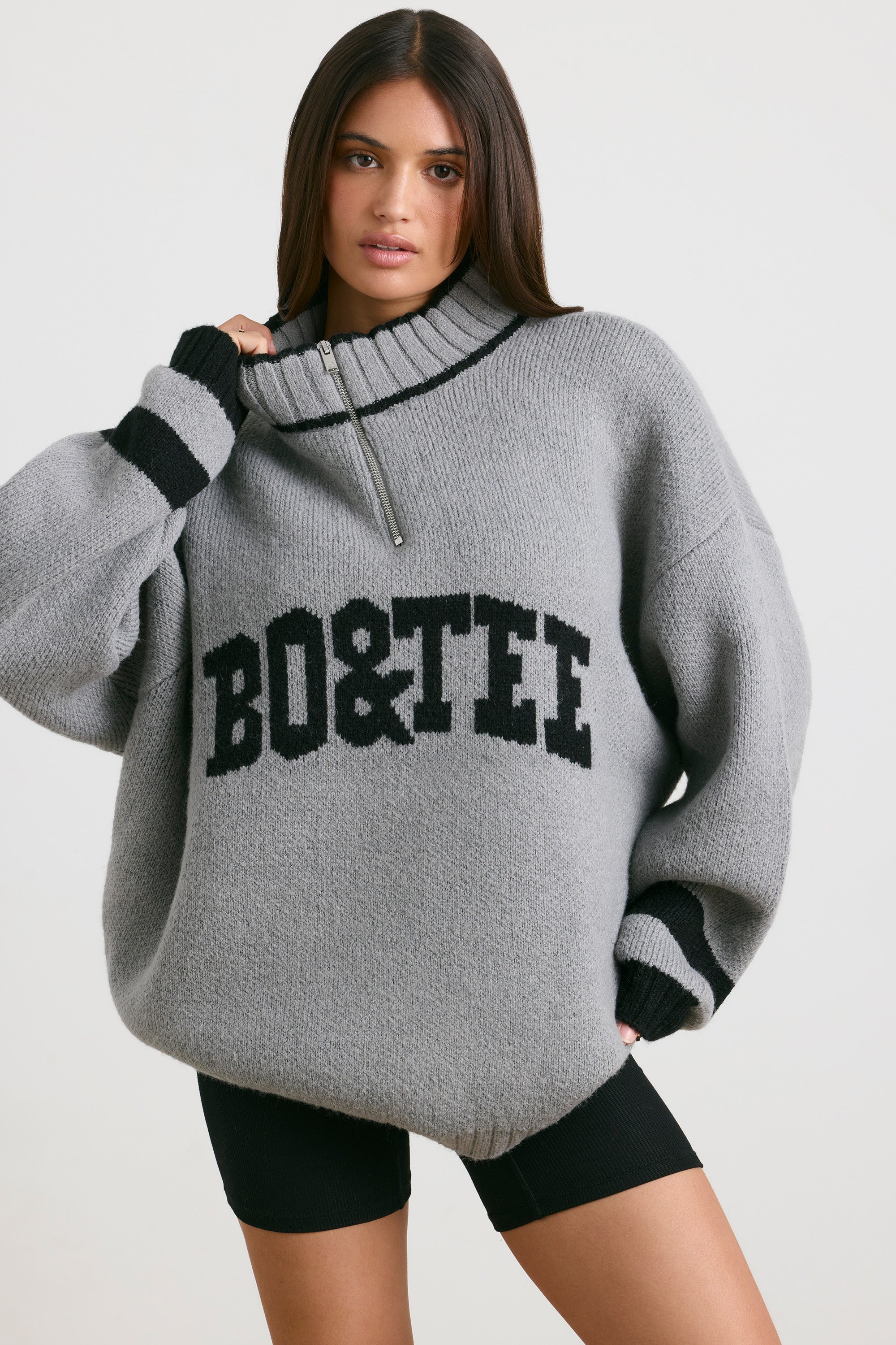 Oversized Quarter-Zip Chunky-Knit Jumper in Heather Grey