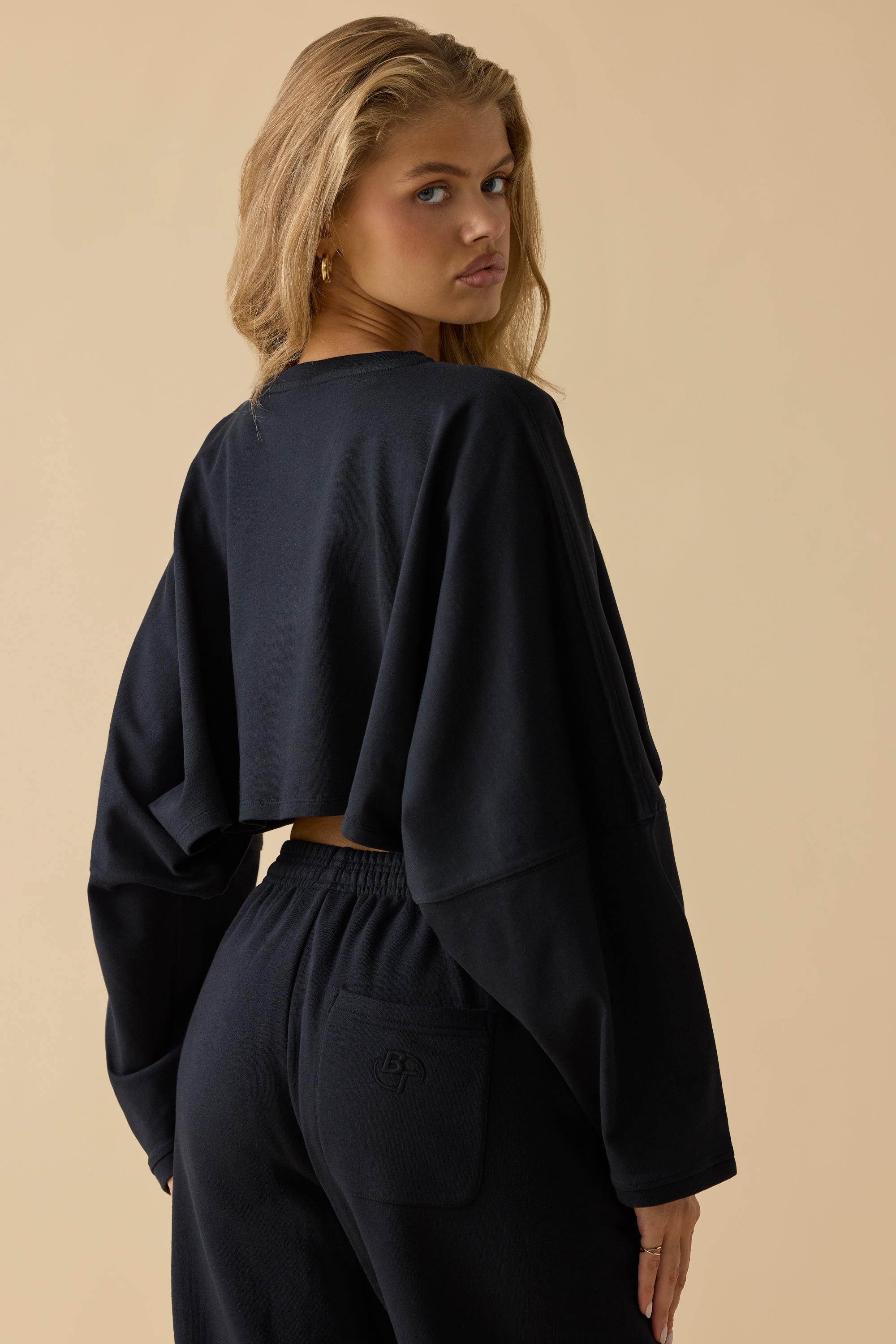 Oversized Long Sleeve Crop Top in Black