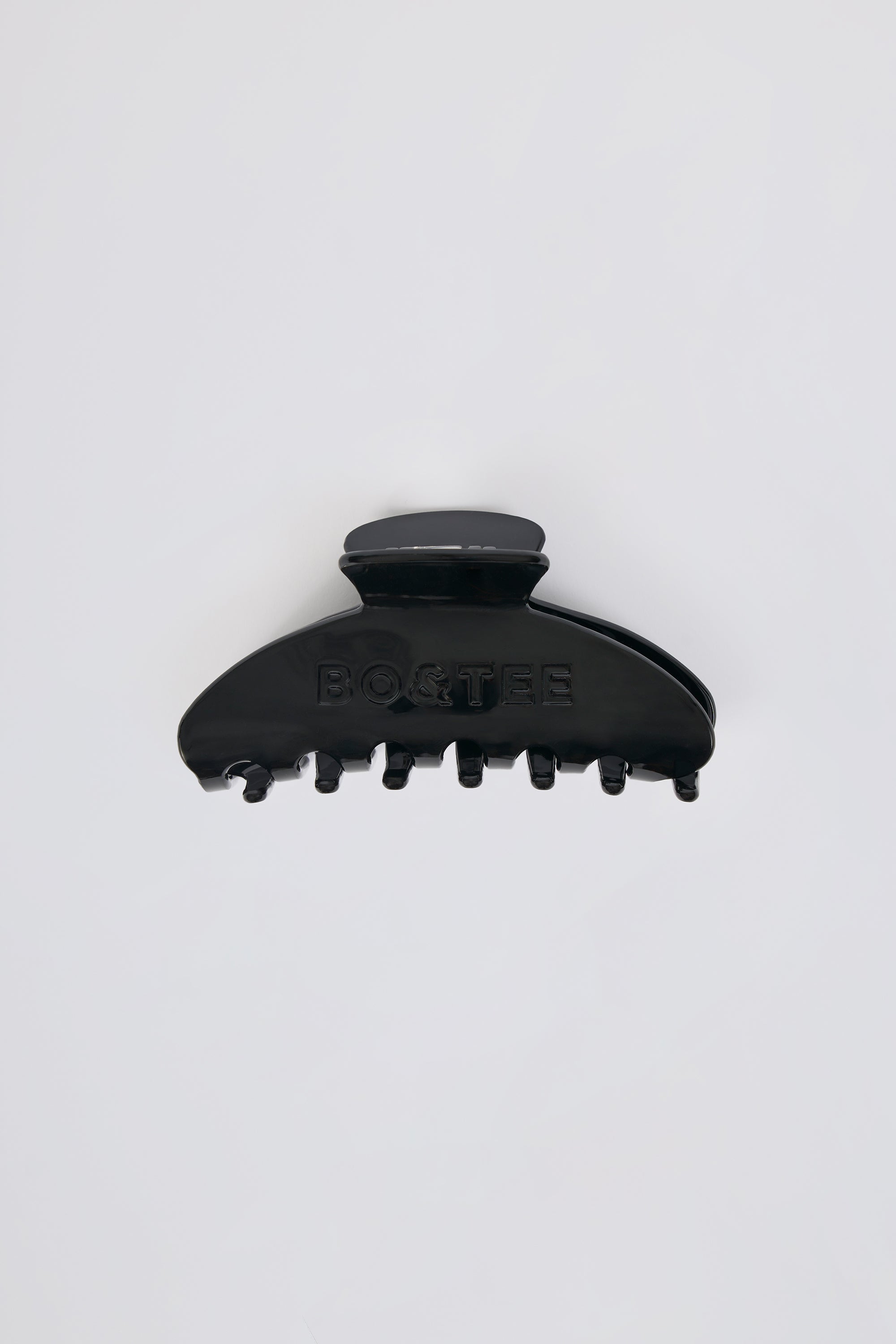 Medium Claw Clip in Black