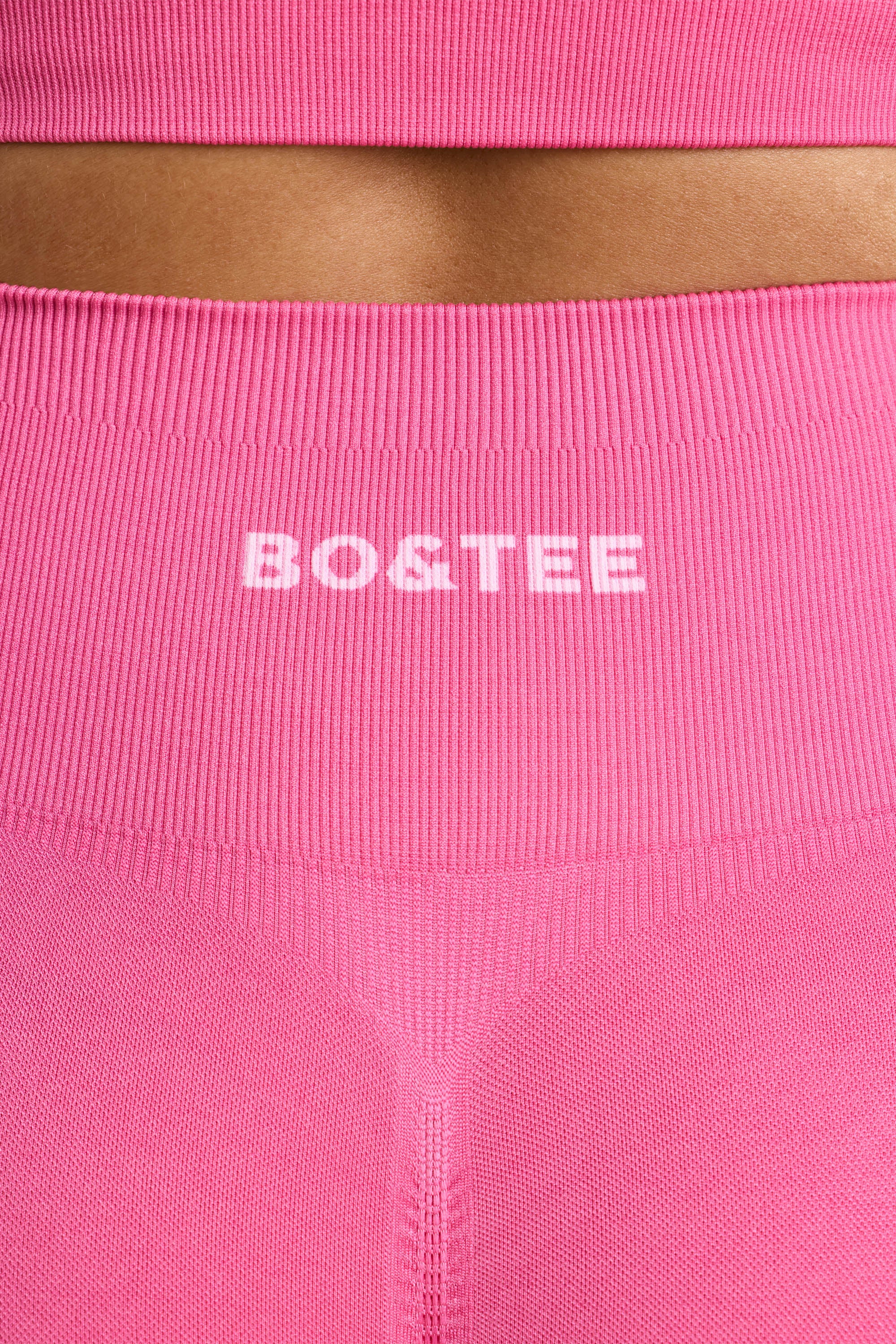 Petite High-Waist Define Luxe Leggings in Hot Pink