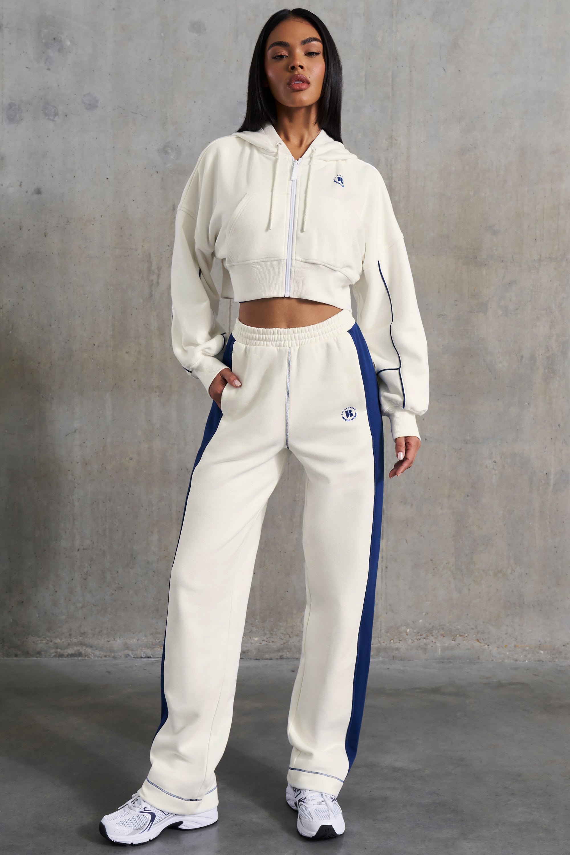 Petite Wide Leg Sweatpants in White