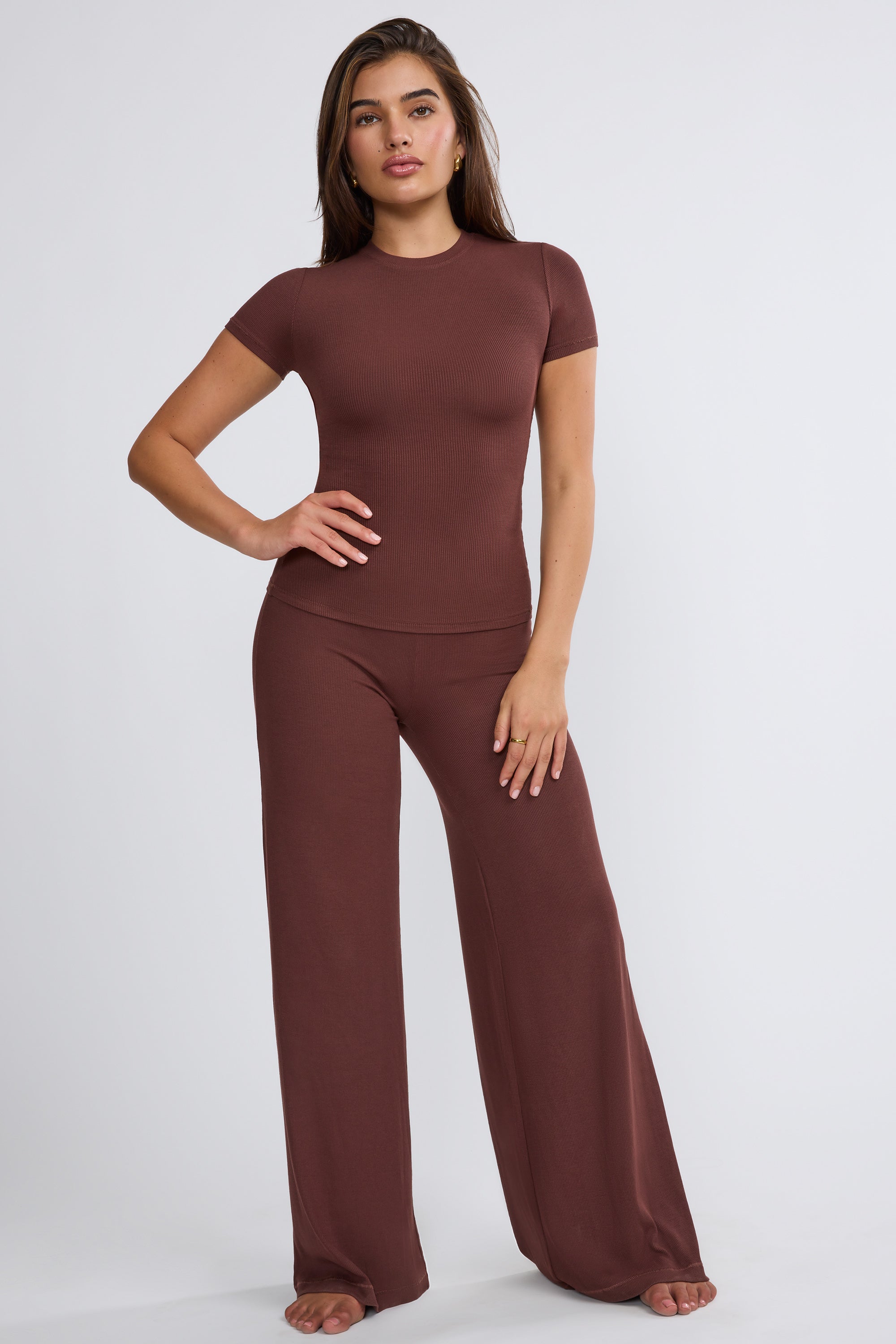 Petite Mid Rise Wide Leg Trouser in Chocolate