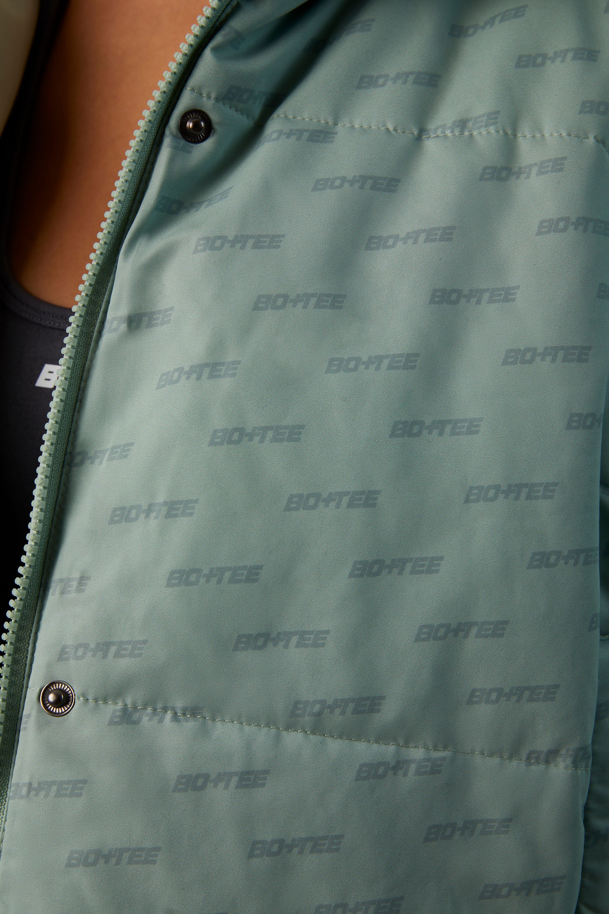 Reversible Hooded Puffer Jacket in Iceberg Green