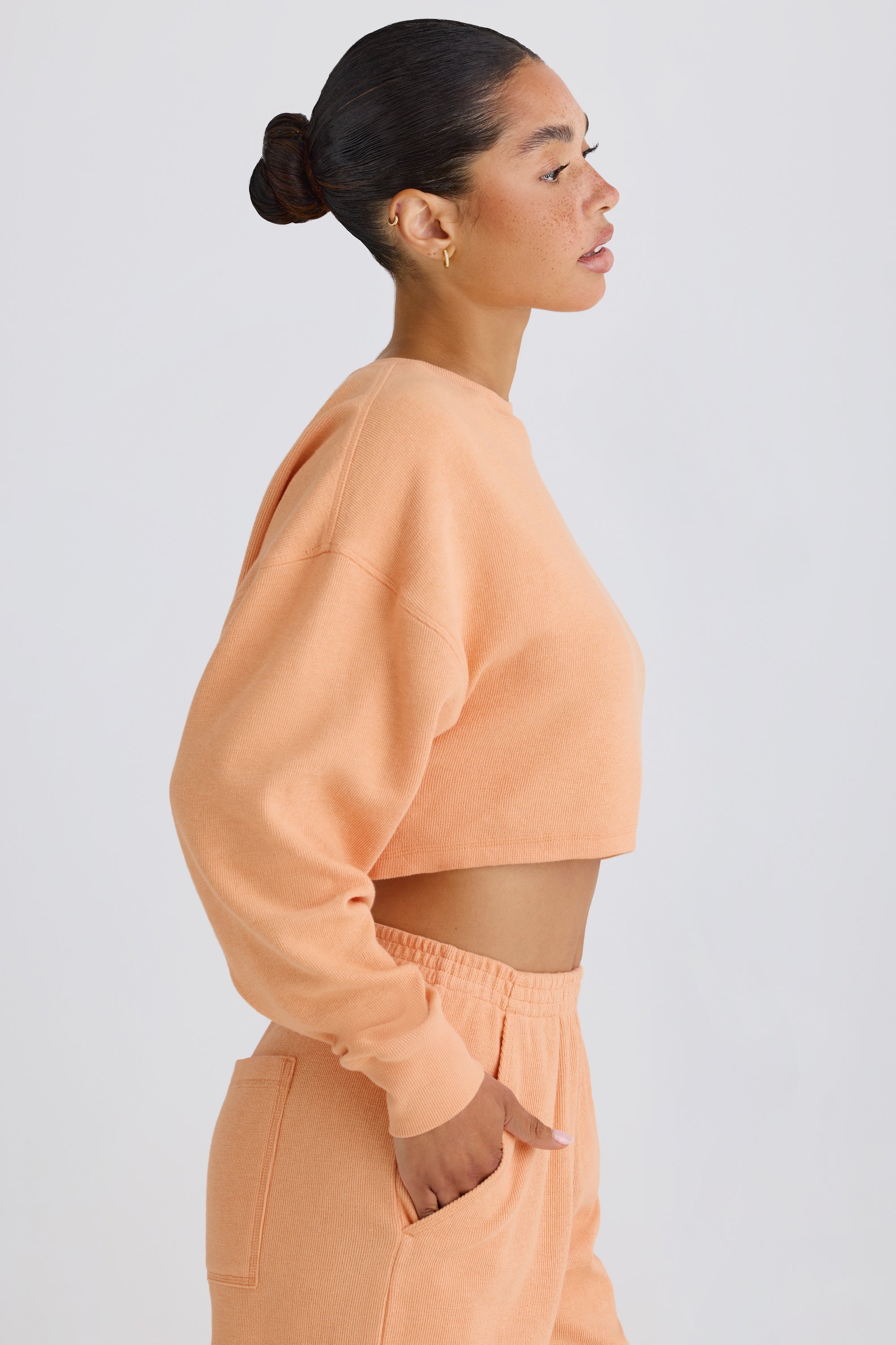 Crew-Neck Open-Back Cropped Sweatshirt in Peach