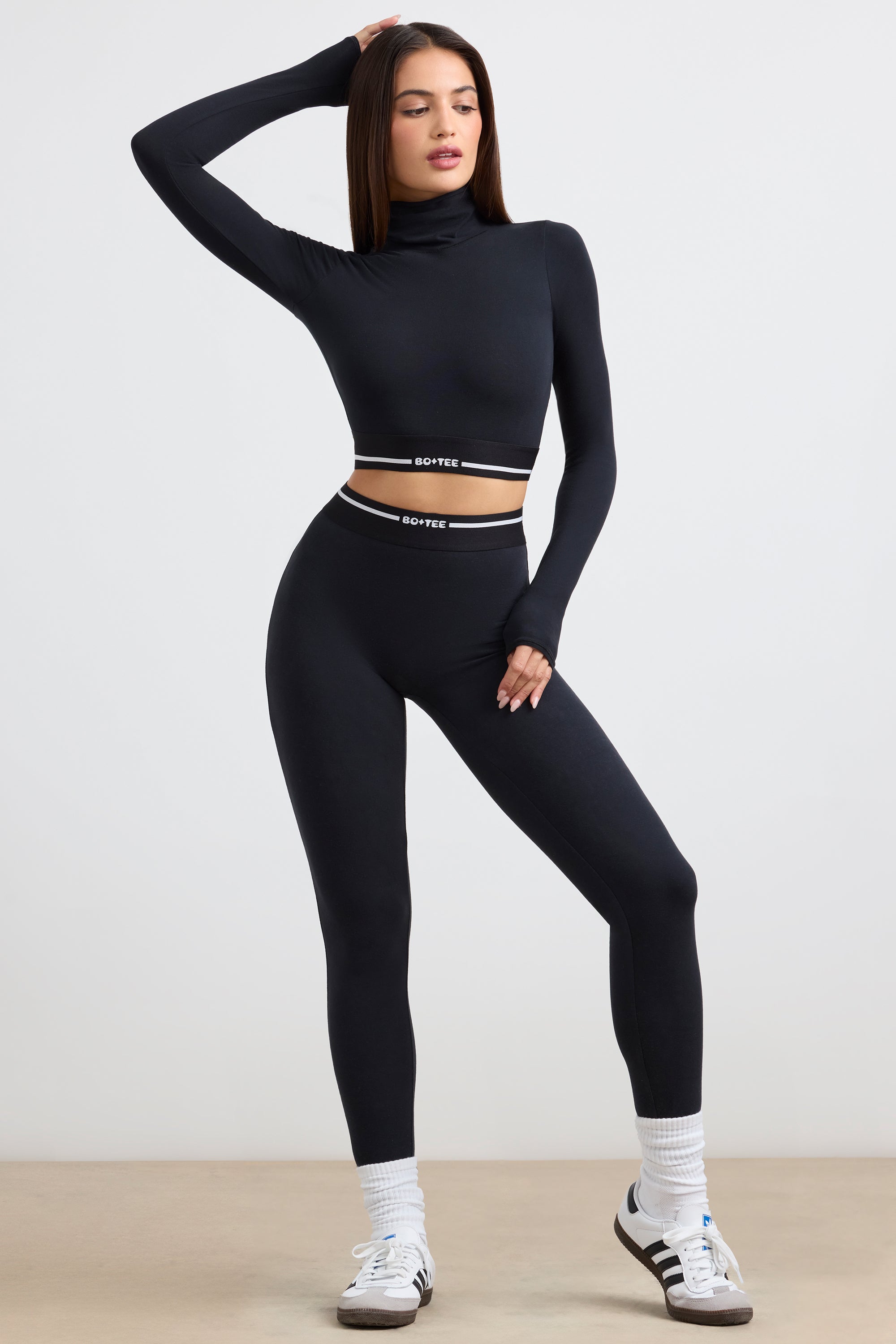 High-Waist Leggings in Black