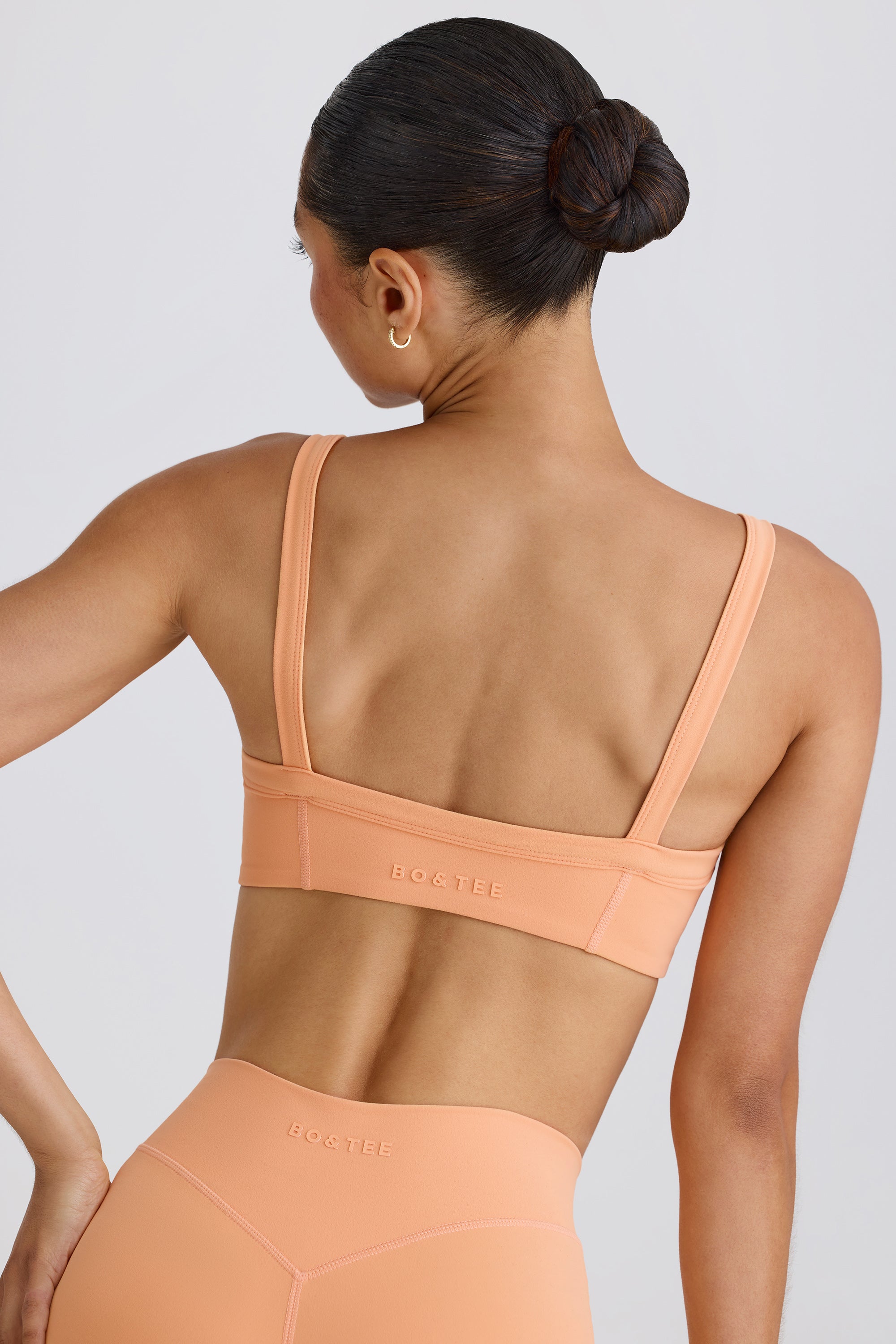 Soft Active Contrast-Trim Sports Bra in Peach