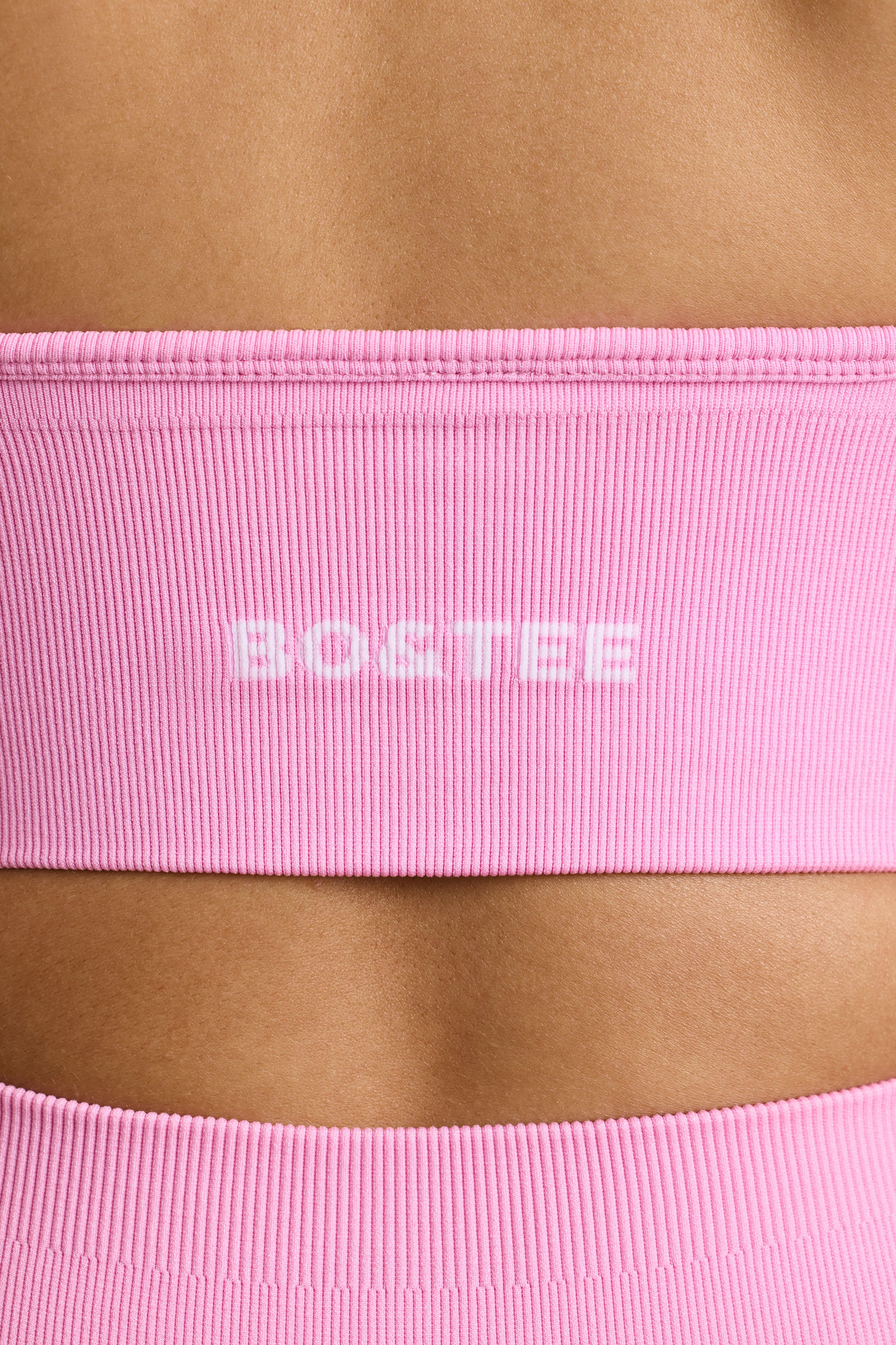 V-Neck Define Luxe Sports Bra in Bubblegum Pink