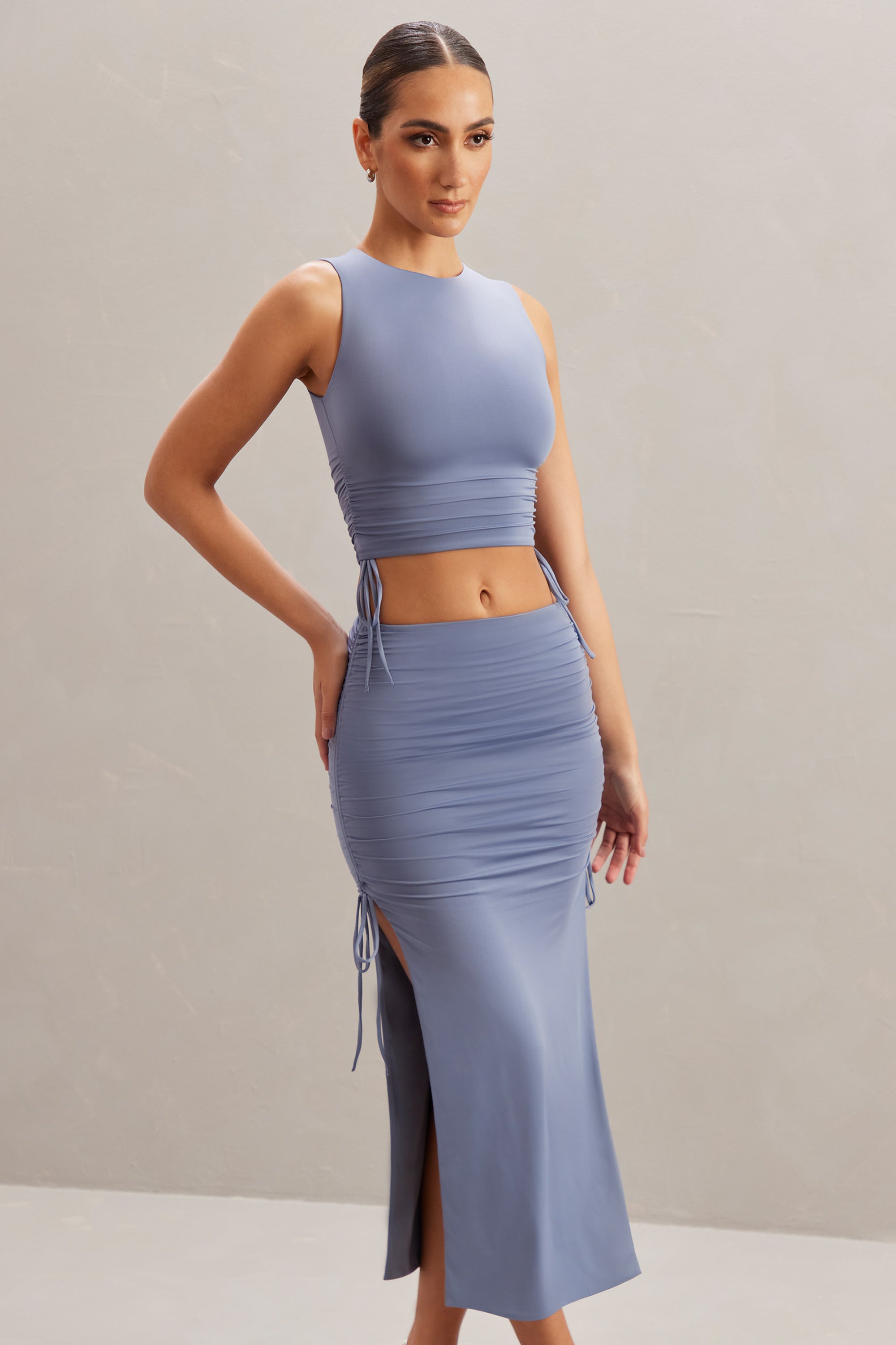 Mid Rise Midi Skirt in Blue