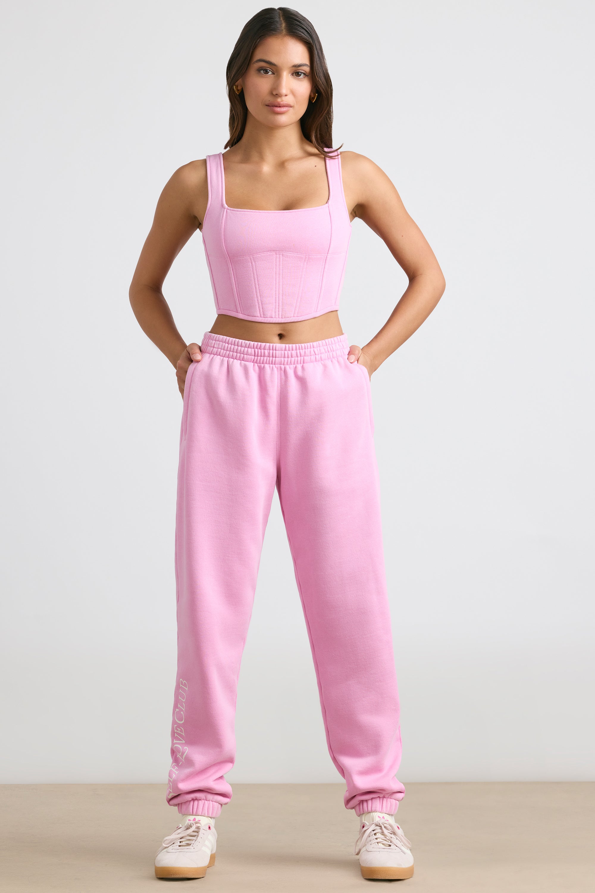 Oversized Joggers in Bubblegum Pink