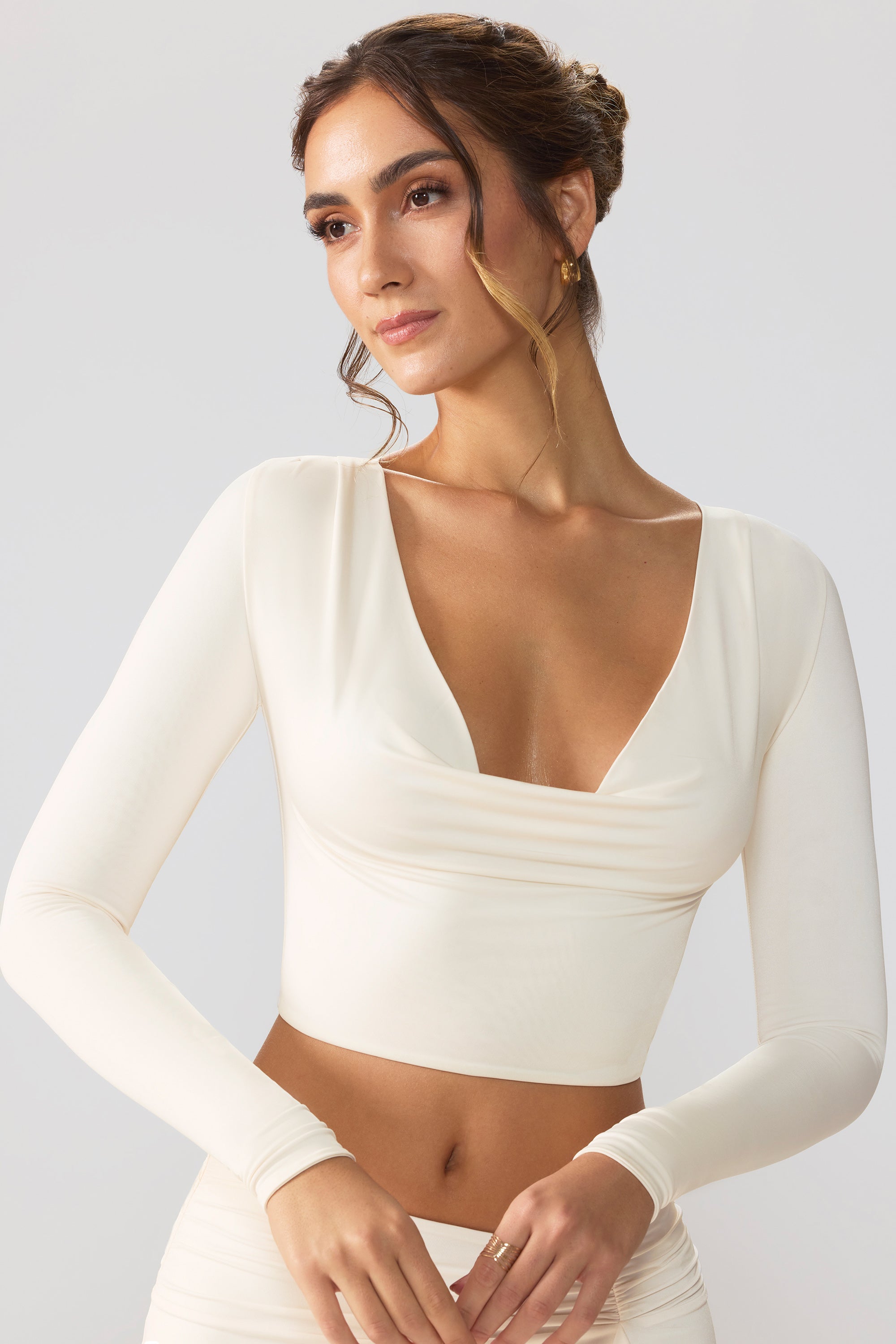 Slinky Jersey Plunge Neck Long Sleeve Crop Top Top in Ivory