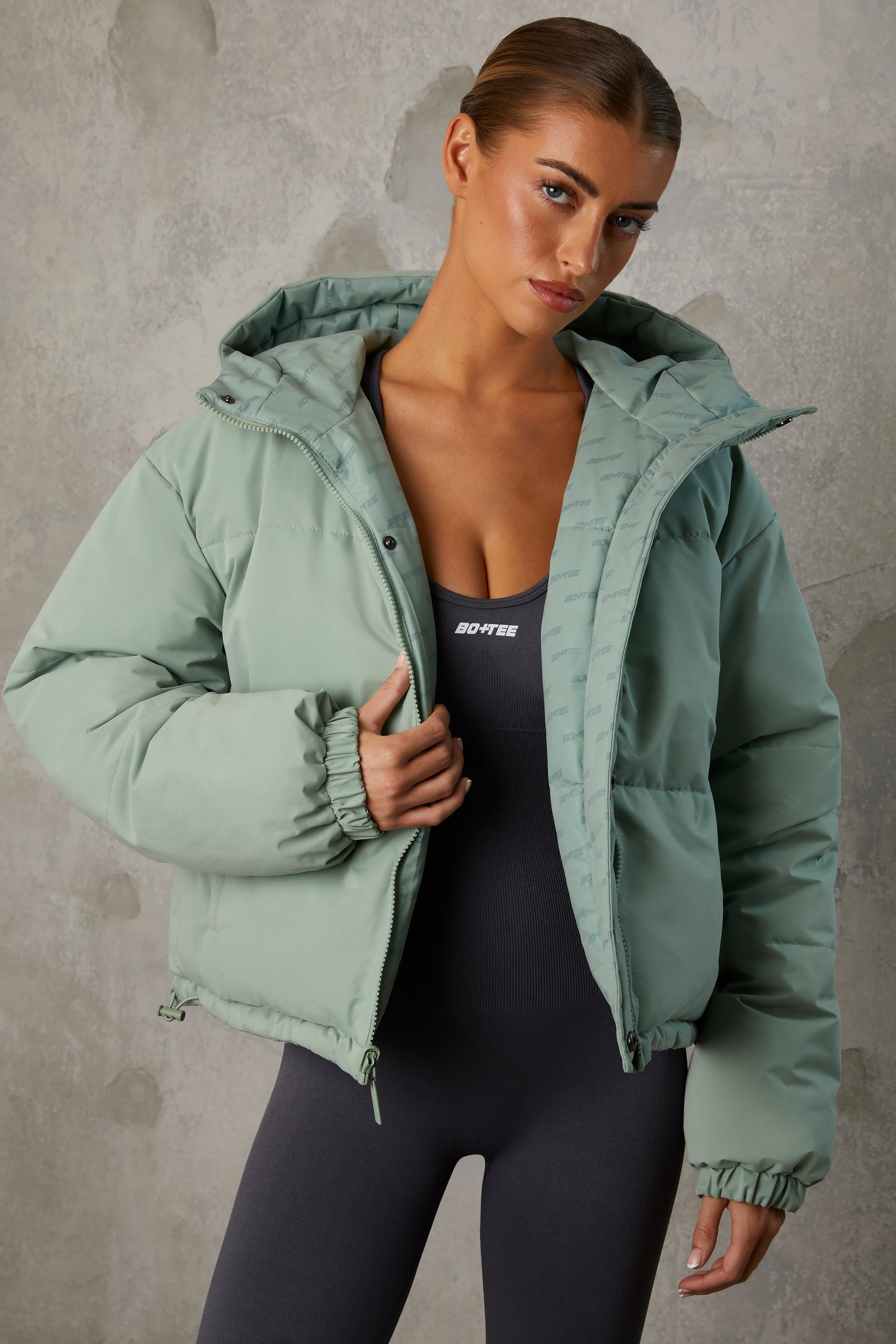 Reversible Hooded Puffer Jacket in Iceberg Green