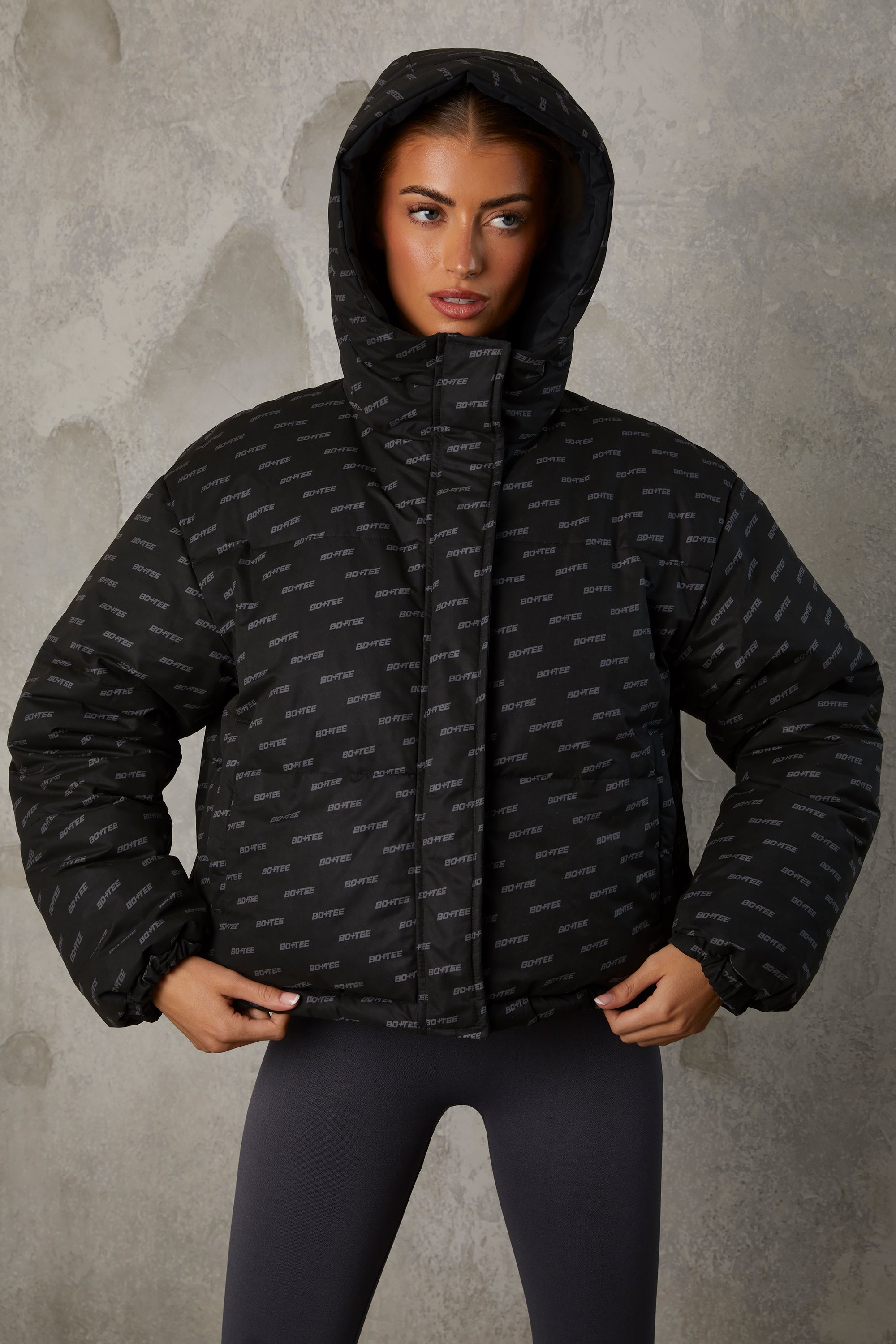 Reversible Hooded Puffer Jacket in Black