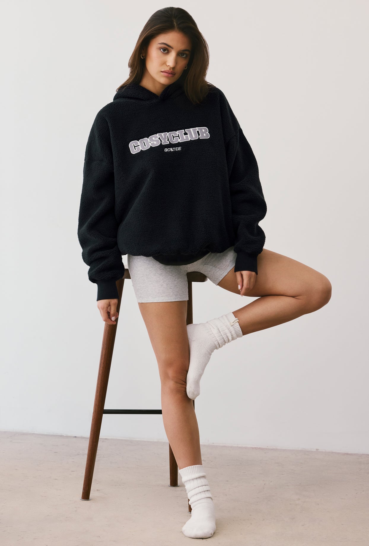 Oversized Fleece Hooded Sweatshirt in Onyx