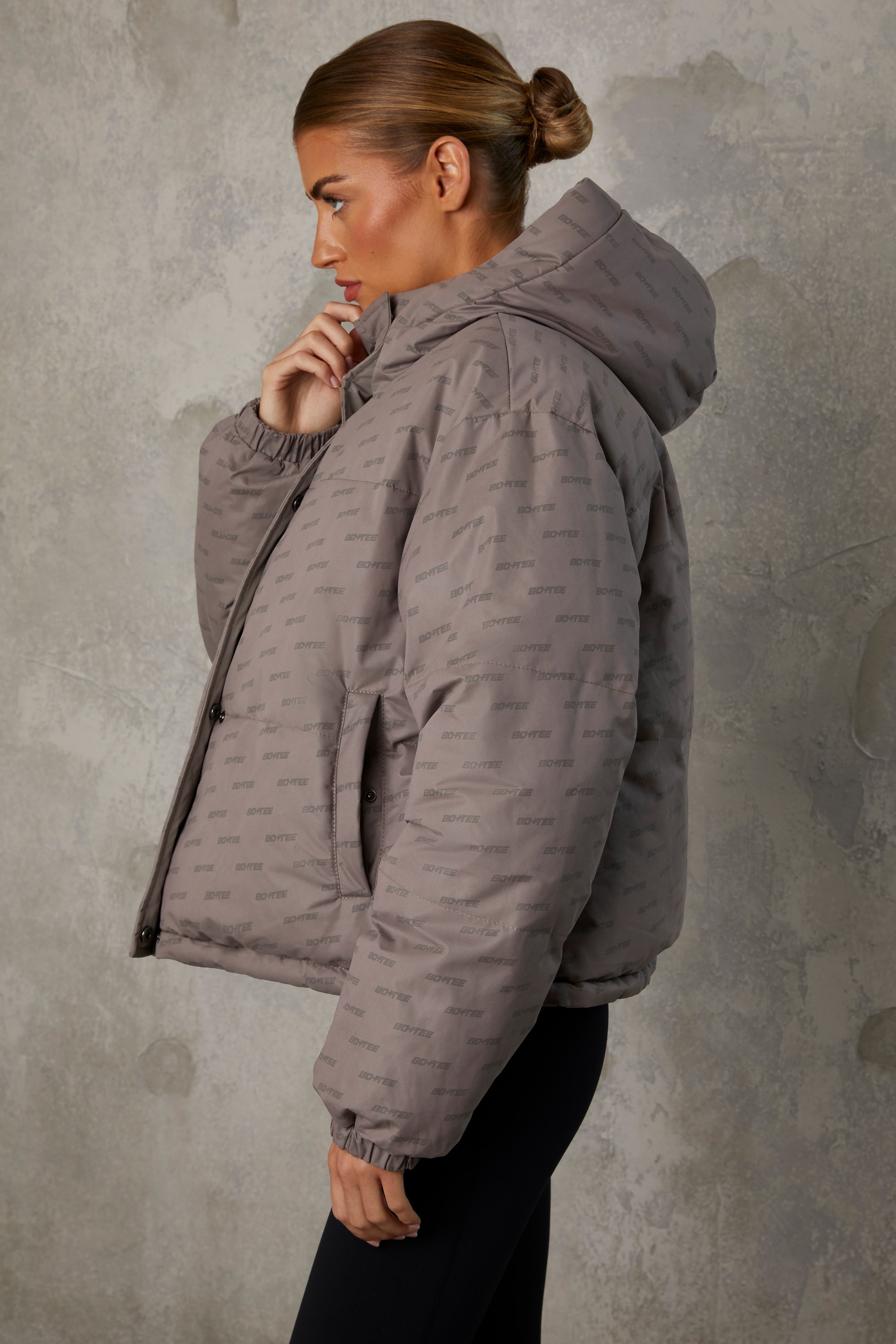 Reversible Hooded Puffer Jacket in Warm Grey