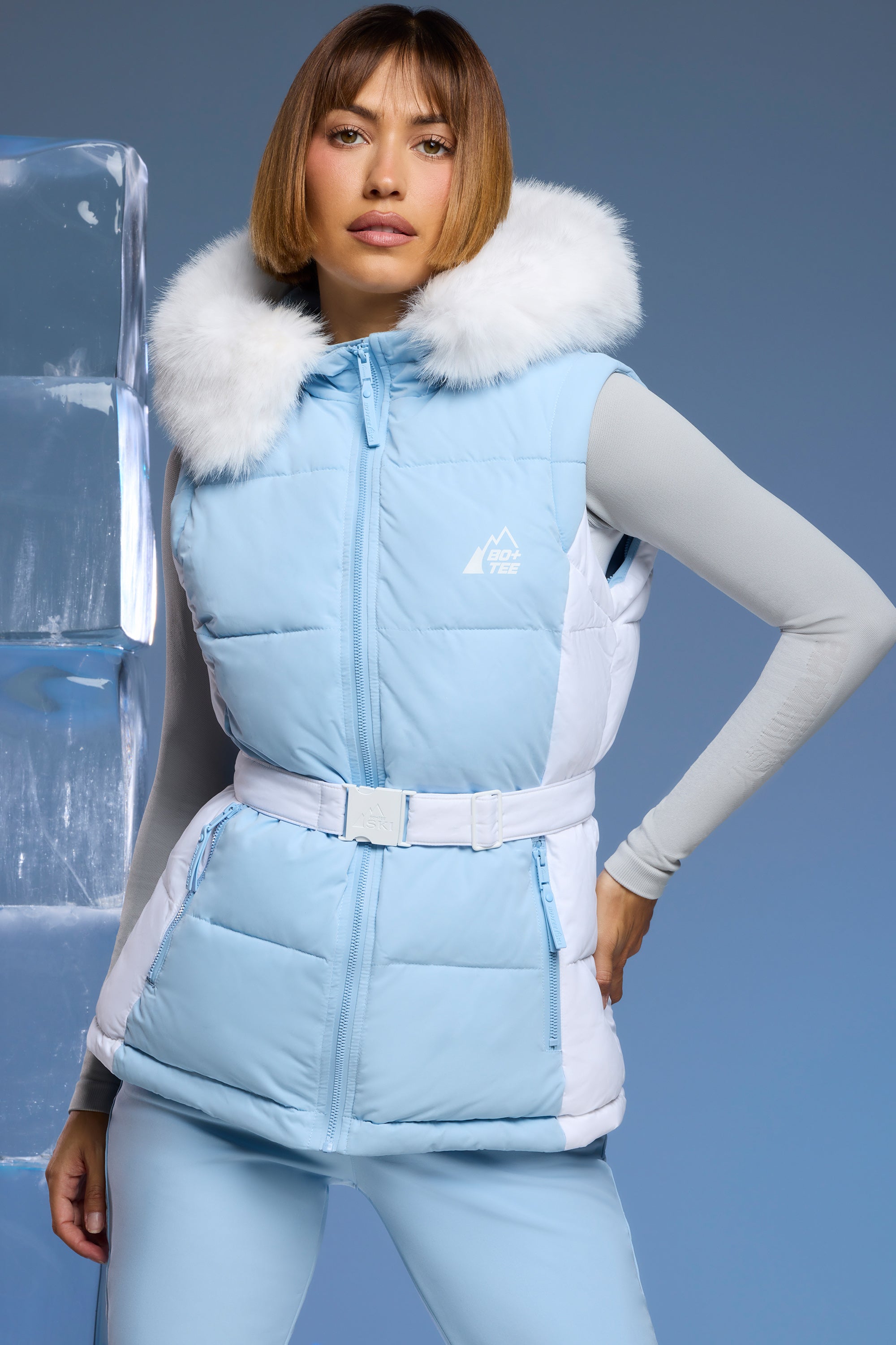 Ski Jacket with Detachable Sleeves in Baby Blue