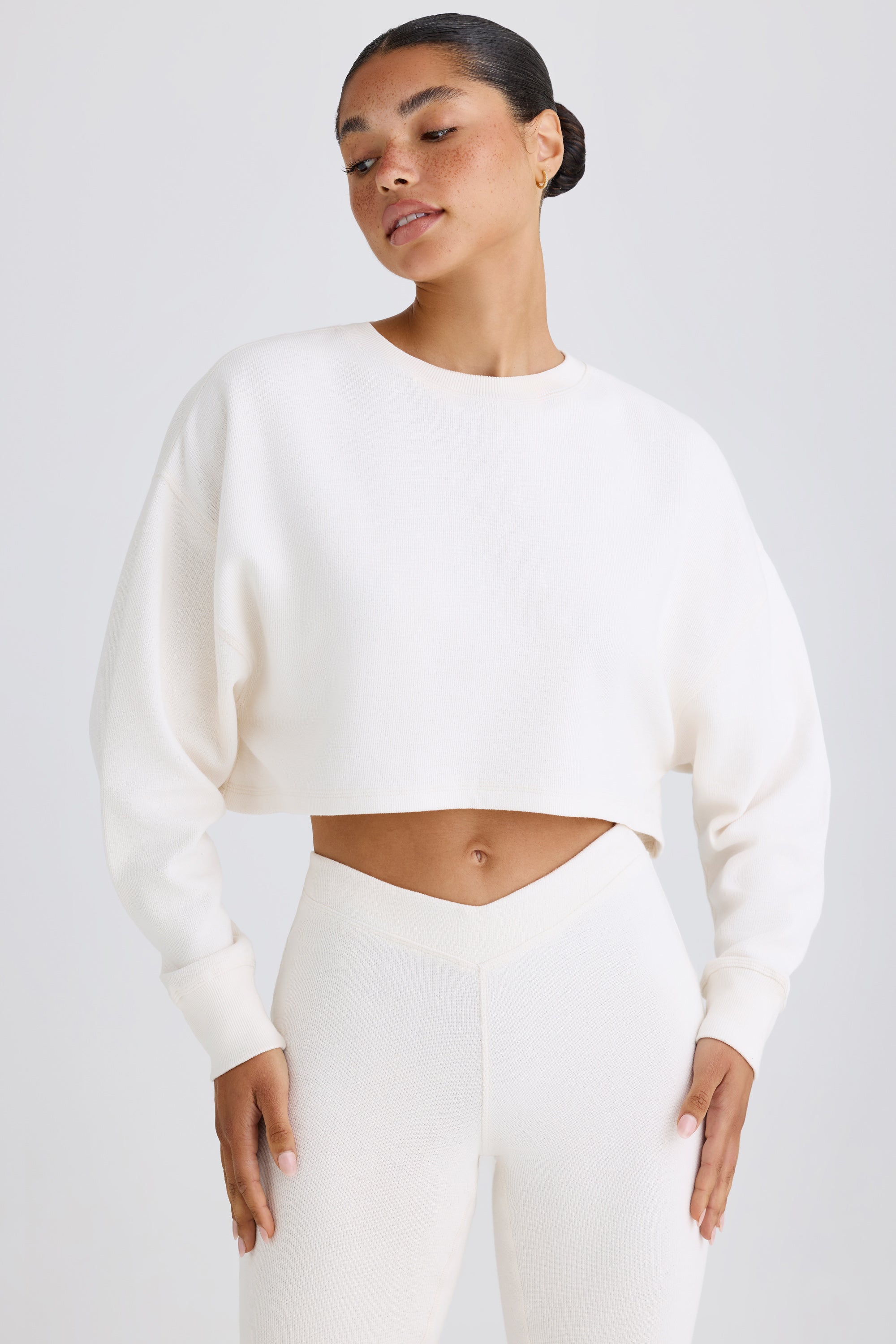 Crew-Neck Open-Back Cropped Sweatshirt in White