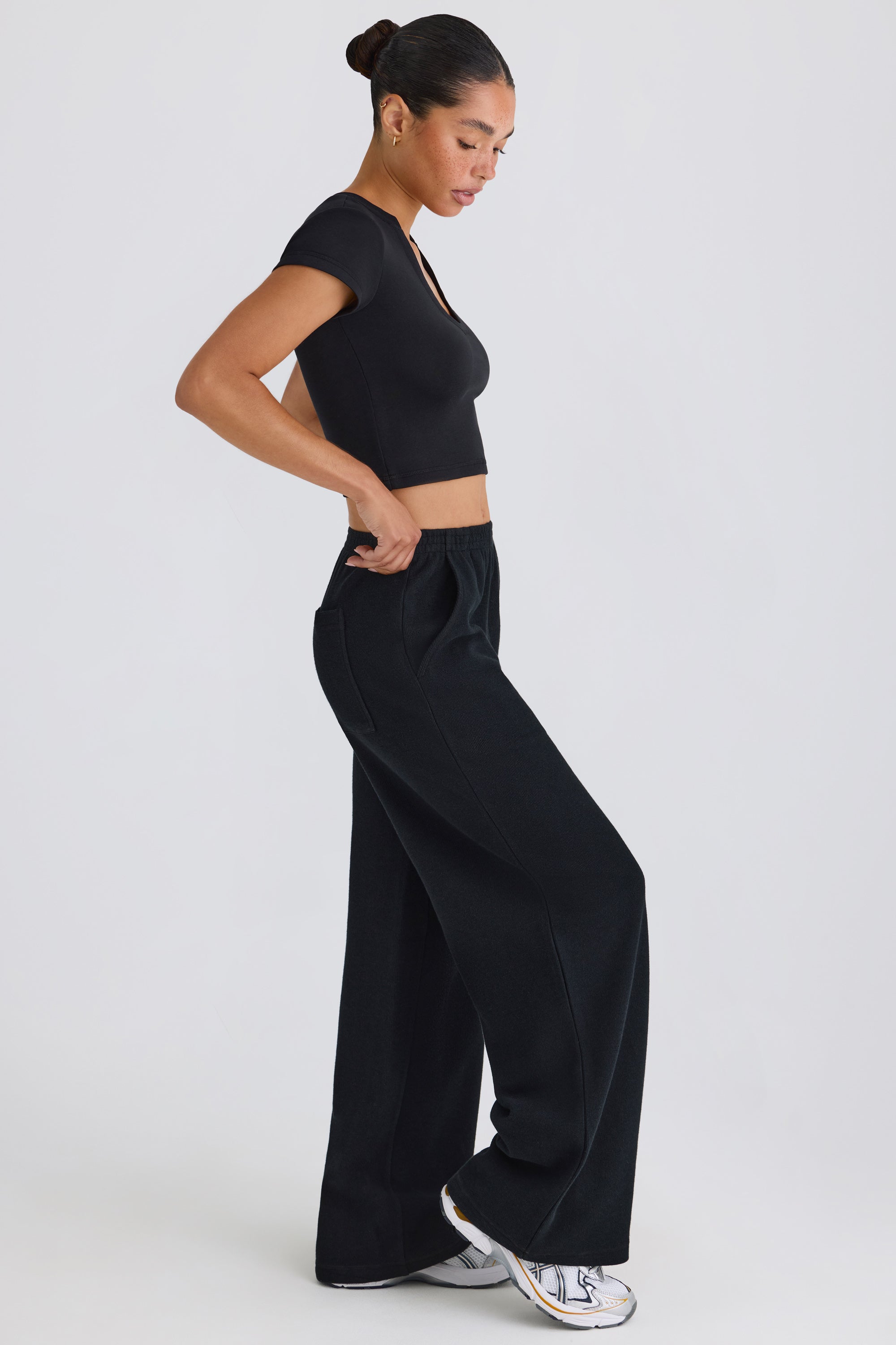 Petite Straight-Leg Joggers in Black