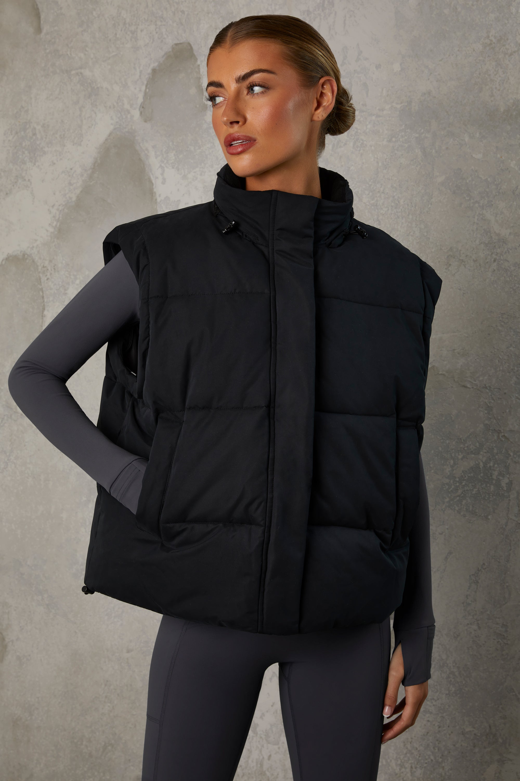 Cropped Puffer Jacket with Detachable Sleeves in Black