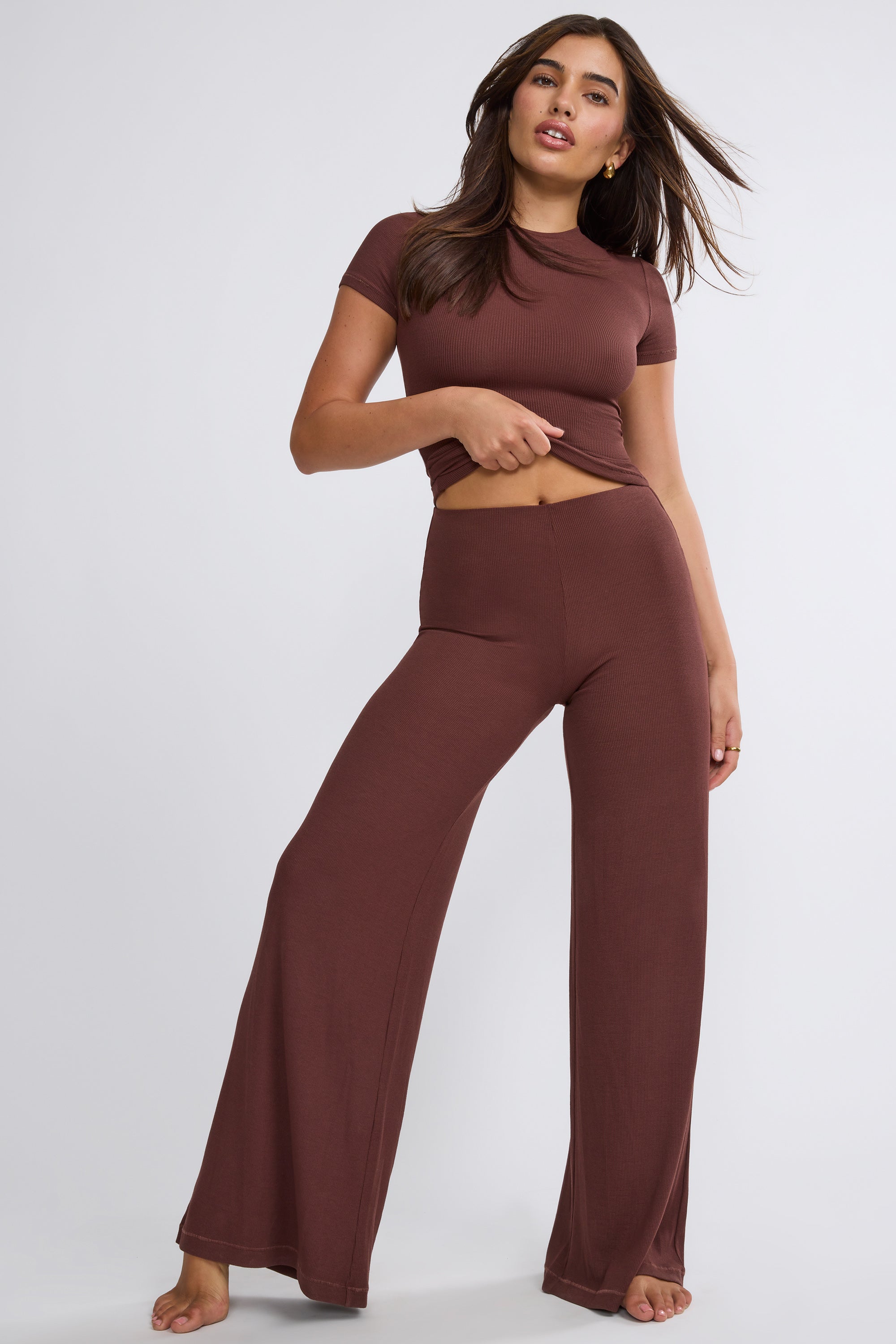 Petite Mid Rise Wide Leg Trouser in Chocolate