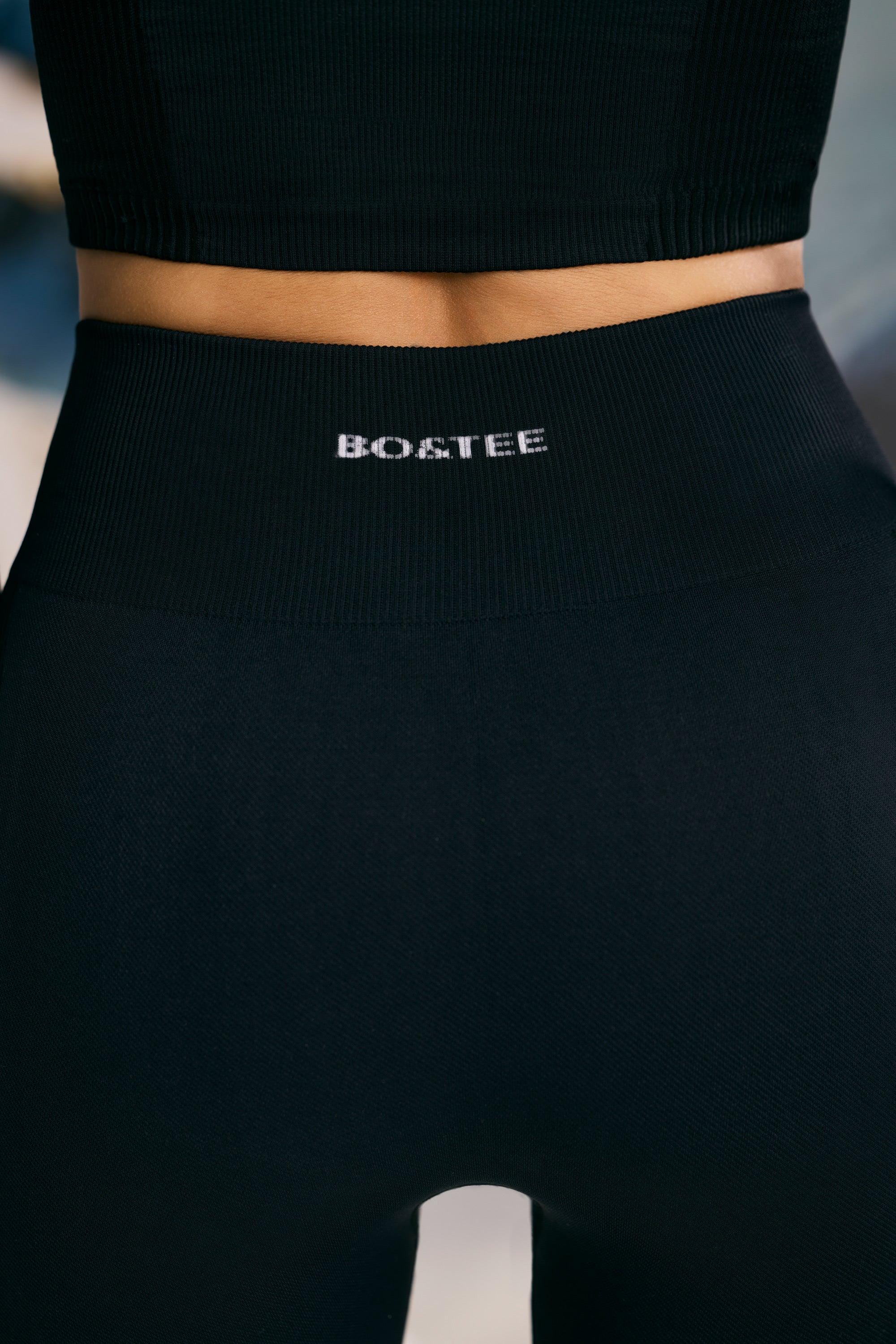 Petite Super Sculpt Seamless Base Layer Leggings in Black