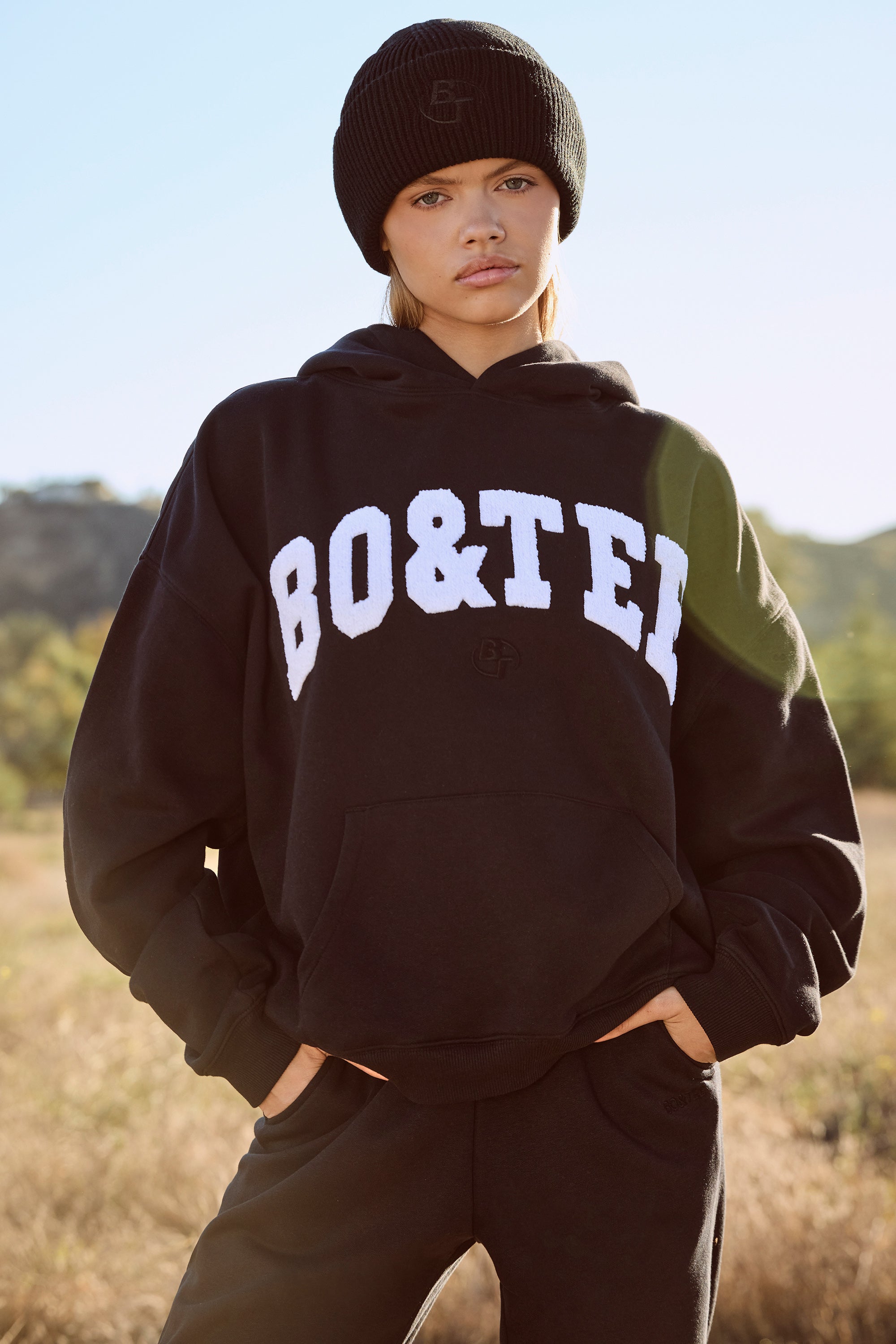 Oversized Hooded Sweatshirt in Black