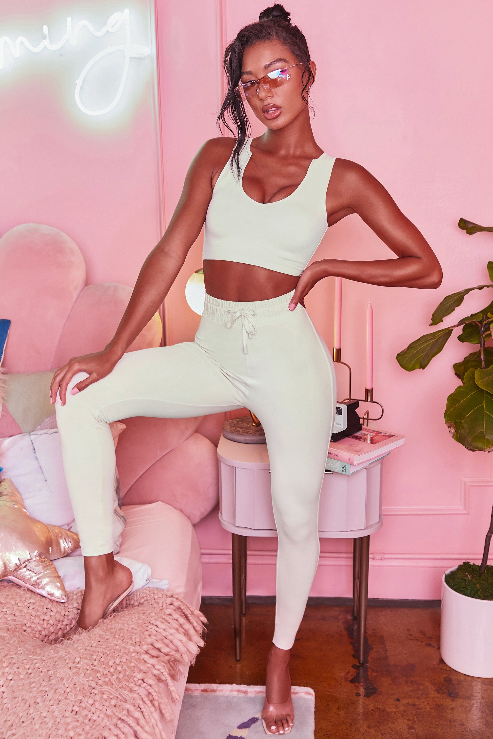 We Chillin' High Waisted Leggings in Cream