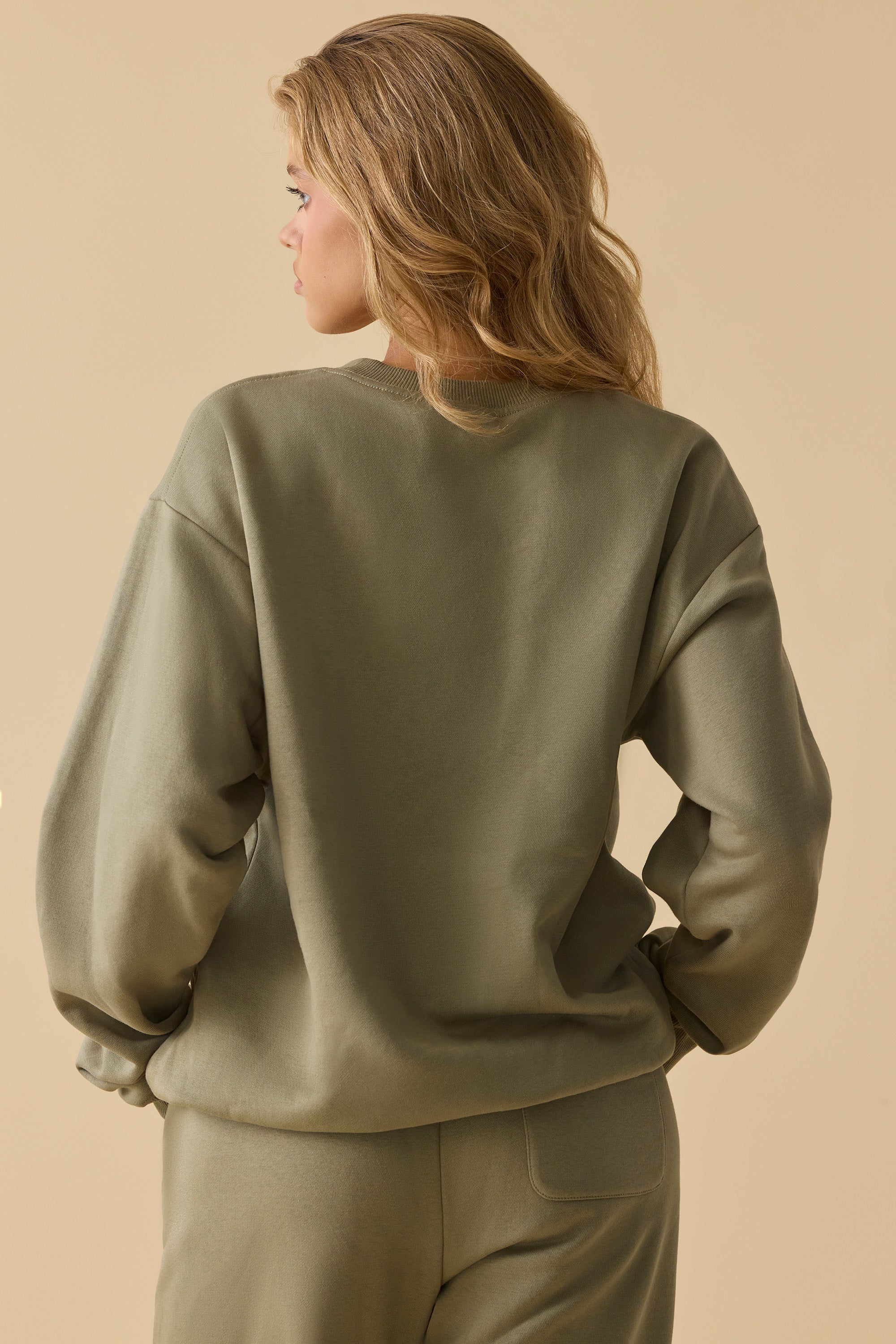 Oversized Crew Neck Sweatshirt in Soft Olive